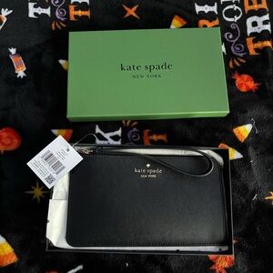 Kate Spade Black and Gold Lucy Medium L-Zip Wristlet
